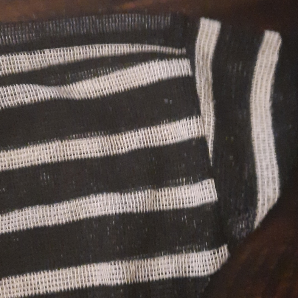 Sheer‎ tee - Picture 3 of 6